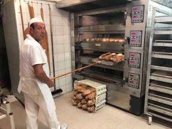 Roma, titolare forno Trastevere: Laboratorio c'è, surgelati solo di scorta Roma, titolare forno Trastevere: Laboratorio c'è, surgelati solo di scorta